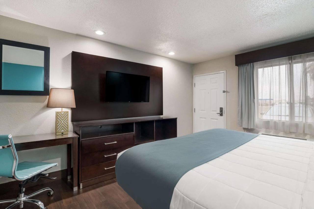Laredo Hotel Inn 3*