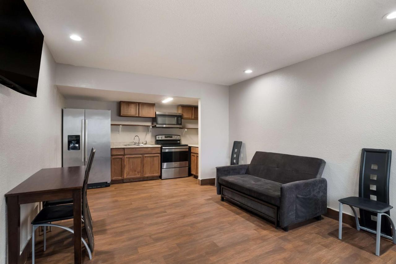 Laredo Hotel Inn 3*