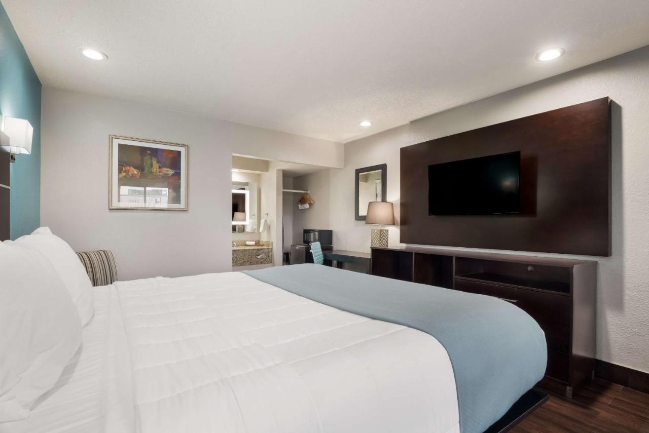 Laredo Hotel Inn 3*